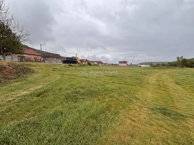 Teren intravilan 2145 mp  Hidiselul de Jos - foto 4