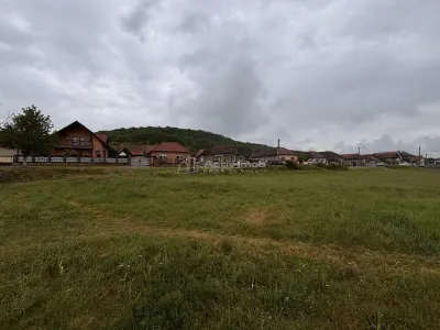 Teren intravilan 2145 mp  Hidiselul de Jos - foto 7