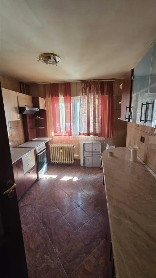 4 camere, 78 mp  – Ideal locuinta sau cabinet | Dristor – Mihai Bravu - foto 5