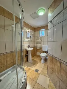 3 camere - Pensiune - Termen lung - foto 13