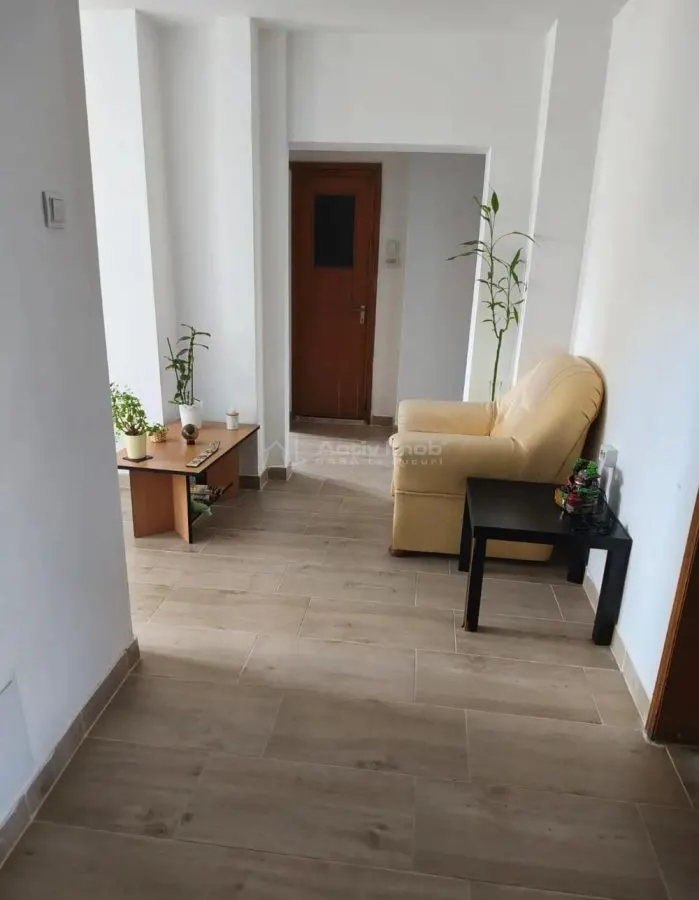 3 camere de vânzare – Calea Călărași | Piața Muncii - foto 1