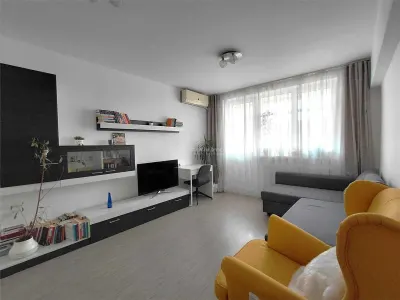 2 camere - decomandat - Str Trestiana - Tineretului - 3 min de Metrou si Parc - foto 1
