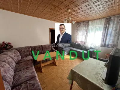 Caransebes, 2 Camere Et., 1, Zona Nord - Caransebes