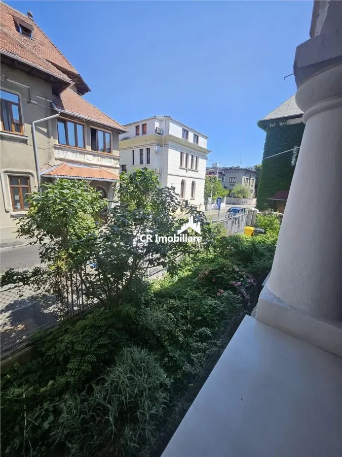Vila Cotroceni Palat Curte Libera 417mp - foto 1
