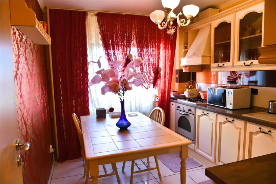 Apartament 4 camere Mosilor vedere pe spate - foto 12