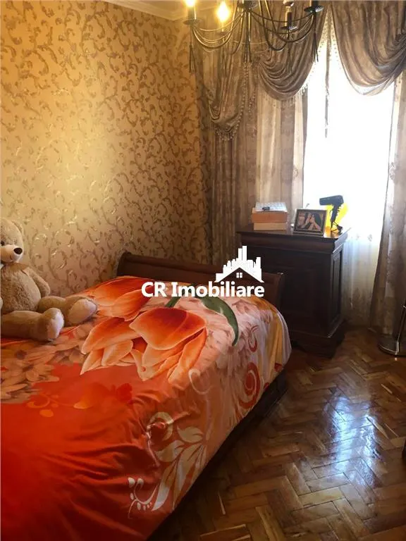 Apartament 4 camere Mosilor vedere pe spate - foto 8