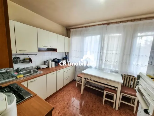 Apartament 3 camere București - poza 1