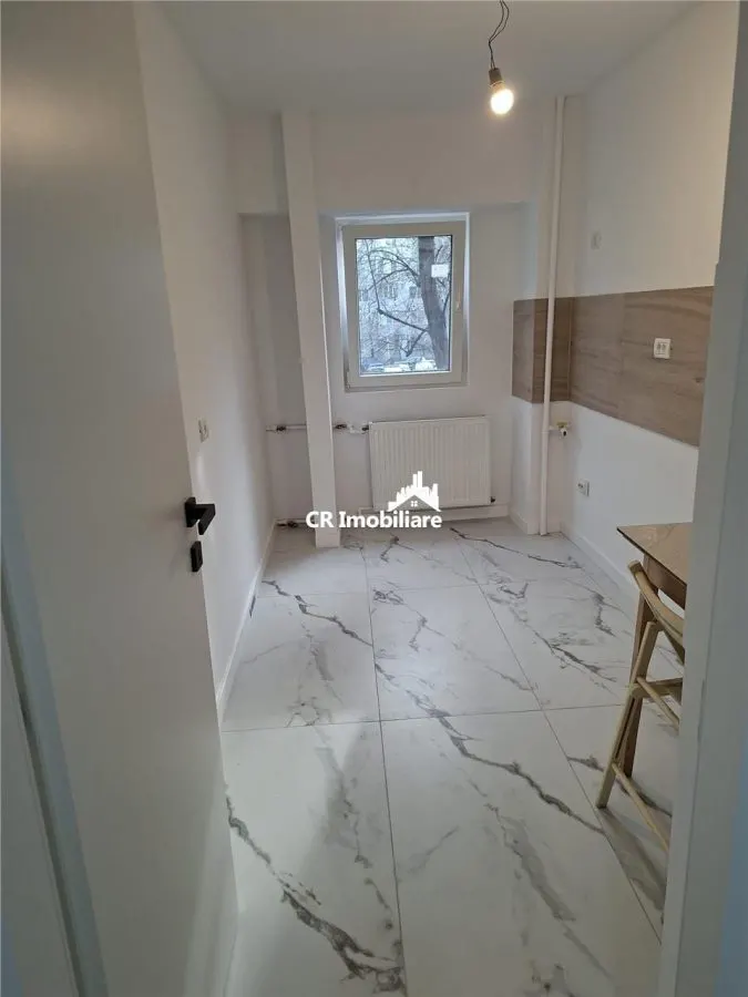 Garsoniera, Aparatorii Patriei - foto 2