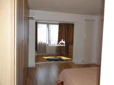 Apartament 3 camere Decebal - foto 5