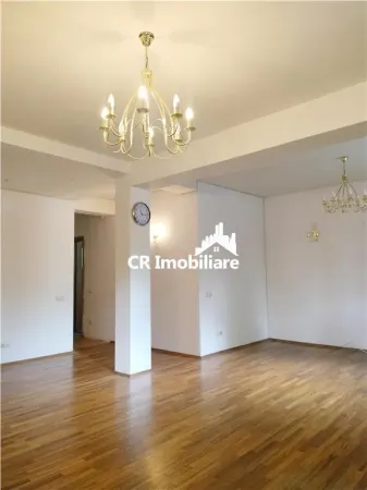Apartament 5 camere București - poza 1