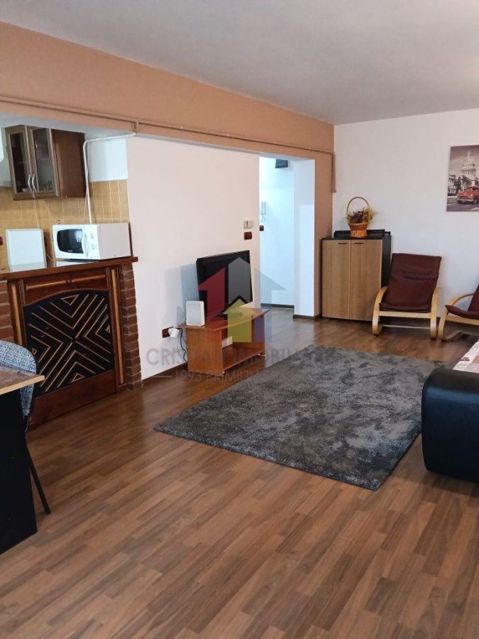 1 camera, 45 mp, Mobilat si Utilat, bloc cu lift, Garii - Braila