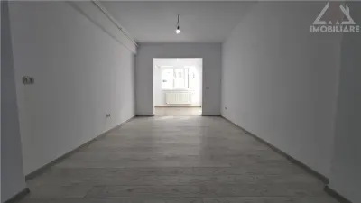 Apartament 3 camere Valea Lupului,2 Bai,Loc de Parcare Inclus - foto 2
