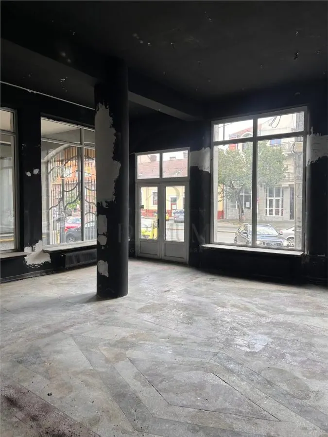 Spatiu comercial intr-o zona cu vad, centrala proprie - foto 1