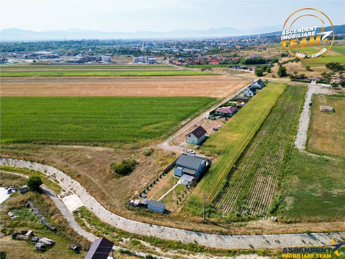 Ultima parcela de vanzare,la un pas de Sfantu Gheorghe,824 mp intravilan,Arcus - foto 2