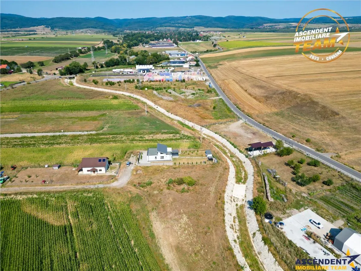 Ultima parcela de vanzare,la un pas de Sfantu Gheorghe,824 mp intravilan,Arcus - foto 6