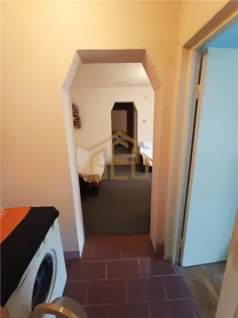 Apartament 3 camere Moldova Noua - poza 7