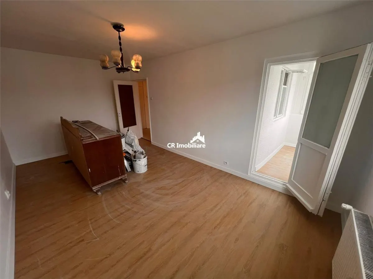 Apartament 3 camere, Dristor - foto 1