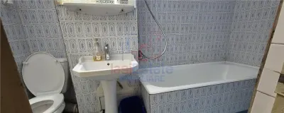 Apartament 3 camere zona Podul de Fier - foto 11