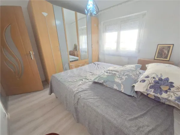Apartament 3 camere Bacău - poza 2