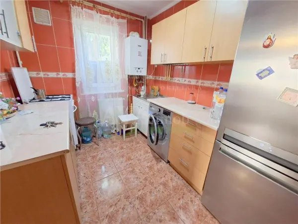 Apartament 3 camere Bacău - poza 13