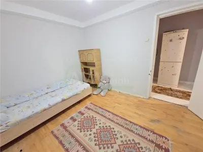 Apartament 3 decomandate, etaj 1, zona Narcisa - foto 13