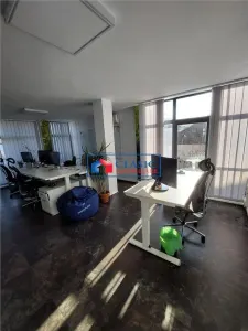 Cladire multifunctionala de vanzare in Andrei Muresanu | 390 mp utili | Terase panoramice | Potrivit pentru birouri, clinica sau locuinta - foto 4