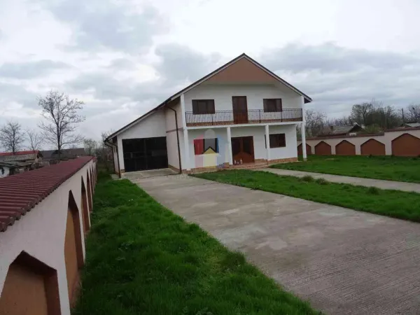 Casă 5 camere Insuratei - poza 1