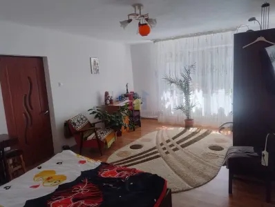 Casa 3 camere zona Centrala, teren 385 mp - foto 6