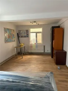 Spatiu comercial 350 mp cu teren 780 mp, pret 14 Euro/mp - foto 14