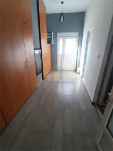 Spatiu comercial 350 mp cu teren 780 mp, pret 14 Euro/mp - foto 4