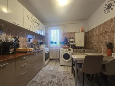 De vanzare apartament 2 camere complet mobilat, str.Cornisa, zona Scolii 10 - foto 8