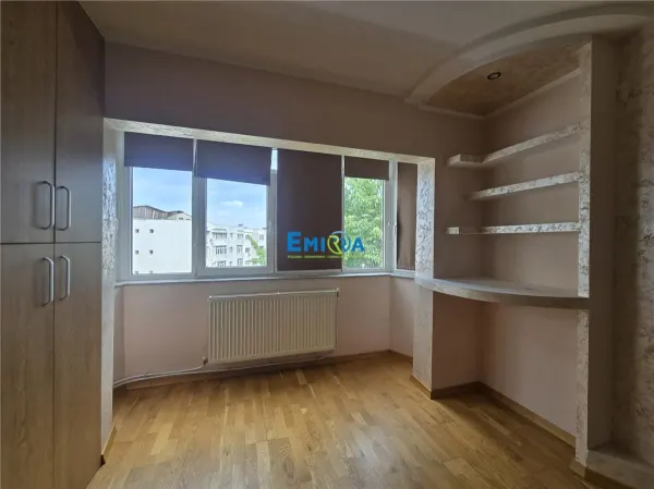Apartament 3 camere Bacău - poza 12