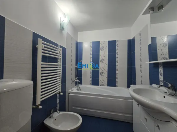 Apartament 3 camere Bacău - poza 9