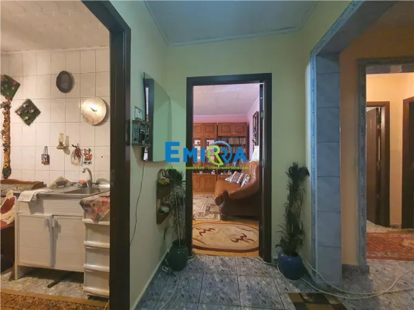Apartament 3 camere Bacău - poza 2