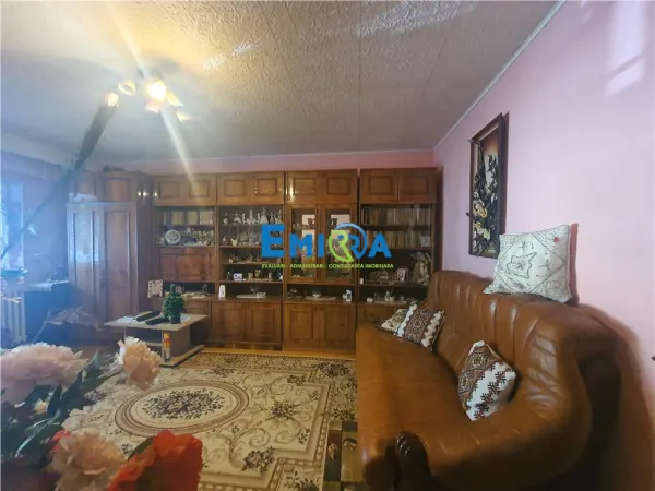 Apartament 3 camere Bacău - poza 11