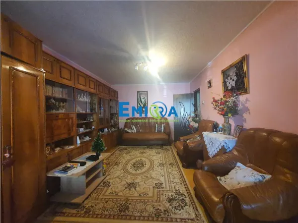 Apartament 3 camere Bacău - poza 4