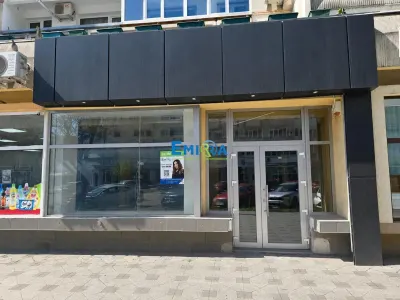 Inchiriere Spatiu Comercial cu Expunere Excelenta. Ultracentral. Bacau - Bacau