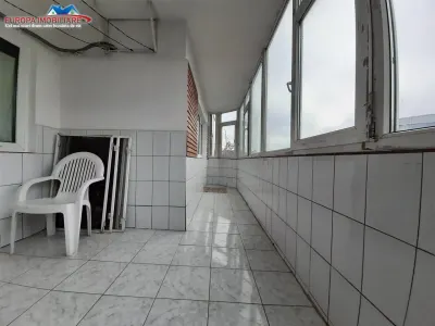 Apartament 3 camere de vanzare zona Ultracentrala Tulcea - foto 11