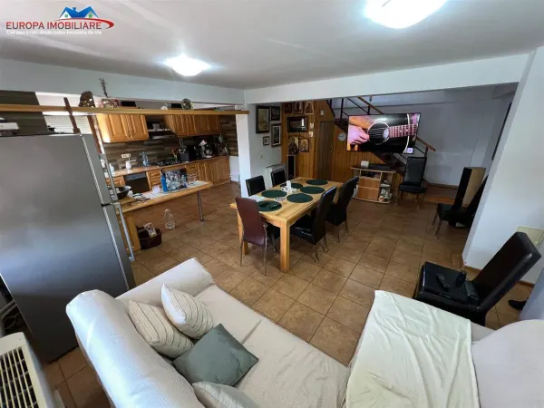 Casă 5 camere Colina - poza 2