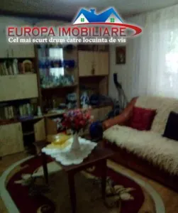 Casa cu 5 camere Zona Centrala - foto 7