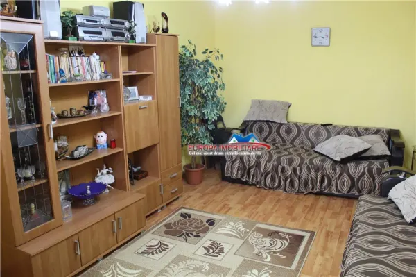 Apartament 3 camere Tulcea - poza 1