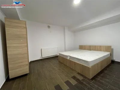 Spatiu comercial de vanzare  Zona E3 - foto 3