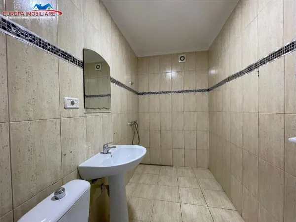 Apartament 5 camere Tulcea - poza 5