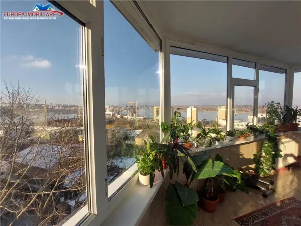 Apartament 3 camere Tulcea - poza 1
