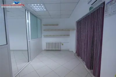 Spatiu de vanzare Str. Gavrilov Corneliu Tulcea - foto 4