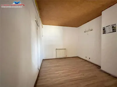 Spatiu de inchiriat zona Babadag-PECO Tulcea - foto 5