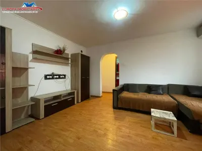 Apartament 3 camere de vanzare zona Spitalului -Tulcea - foto 2