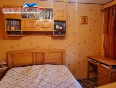 Apartament cu 2 camere de vanzare zona  Vest Tulcea - foto 2