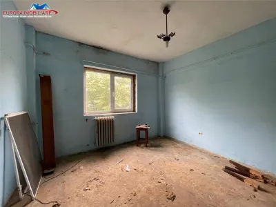 Apartament cu 2 camere de vanzare zona centrala Tulcea - foto 3