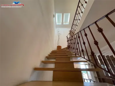 Vila  D+P+M de vanzare in zona Ultracentrala Tulcea - foto 17